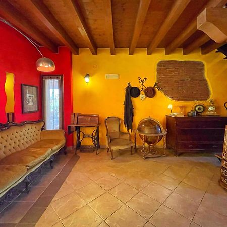 B&B La Cascina Di Alice Кастильоне-делле-Стивьере Экстерьер фото