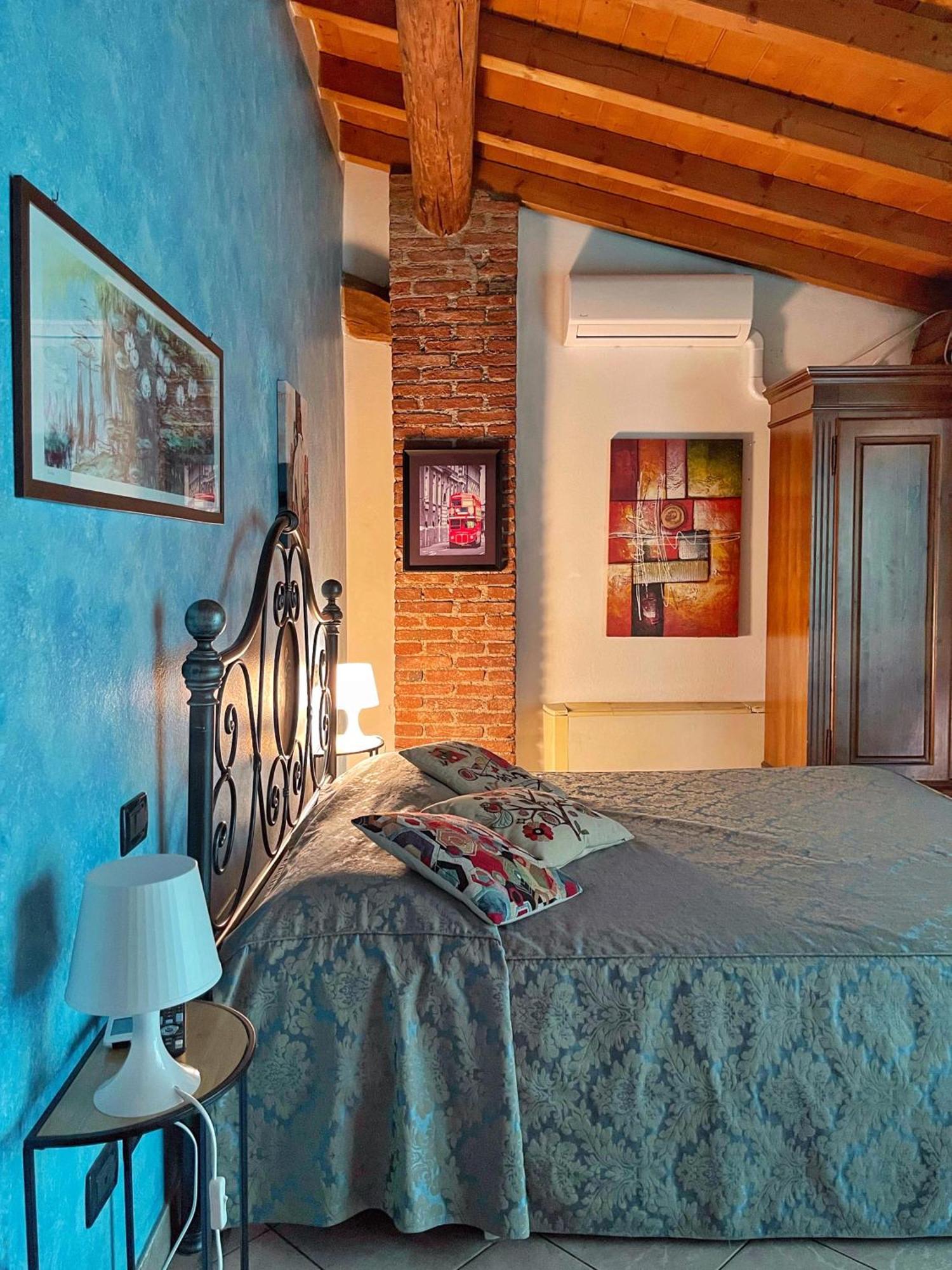 B&B La Cascina Di Alice Кастильоне-делле-Стивьере Экстерьер фото