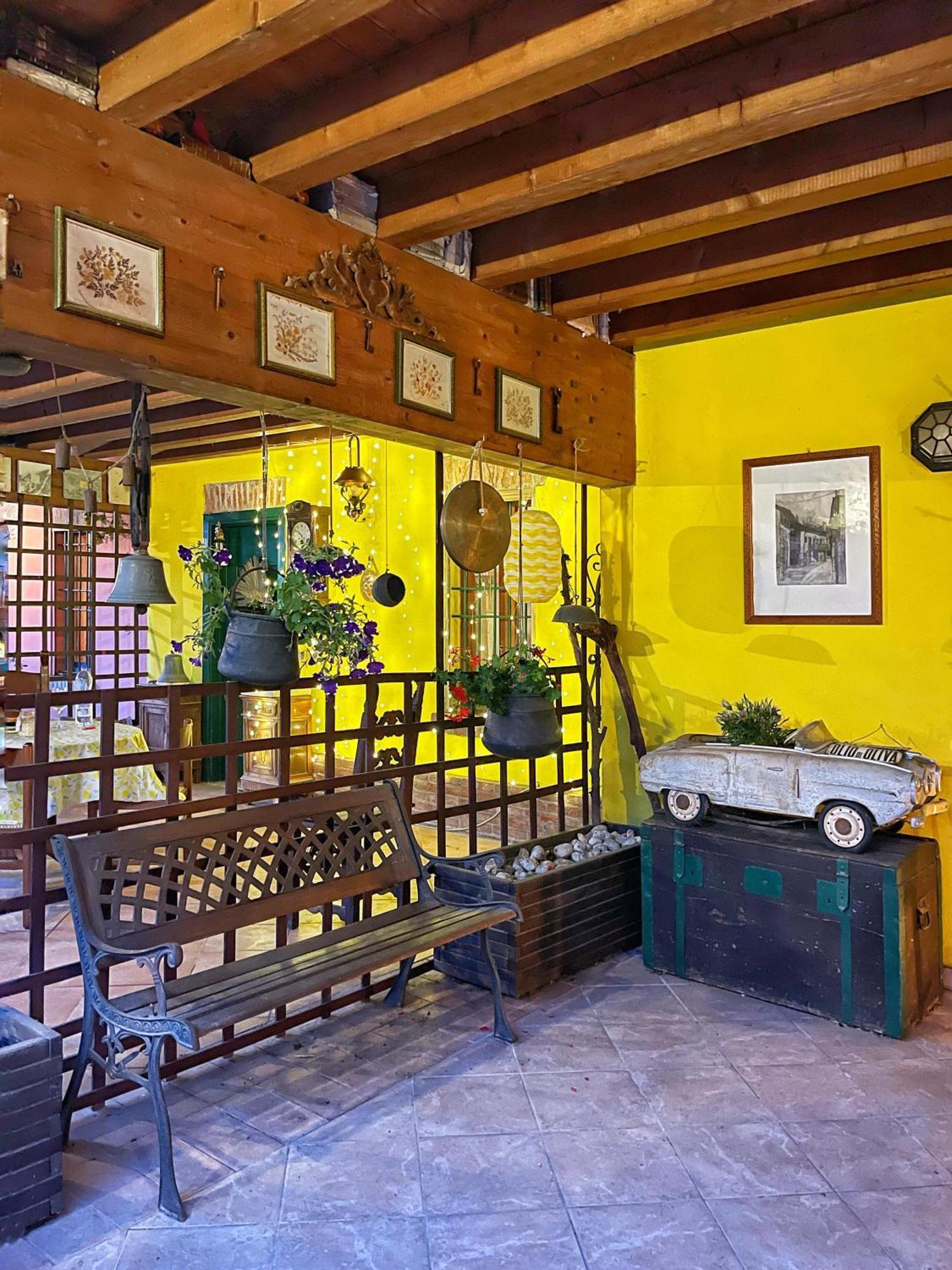 B&B La Cascina Di Alice Кастильоне-делле-Стивьере Экстерьер фото