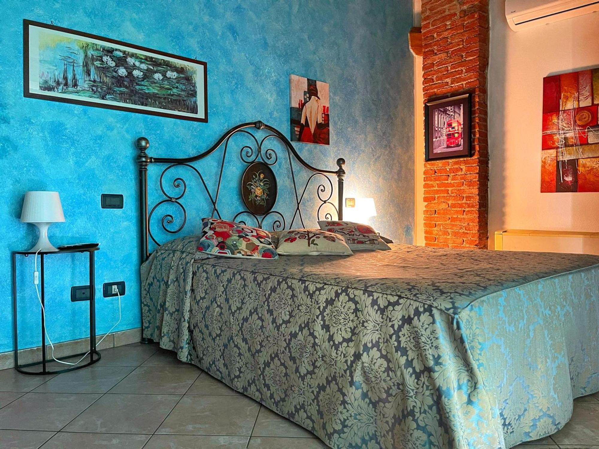 B&B La Cascina Di Alice Кастильоне-делле-Стивьере Экстерьер фото